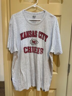 47 Kansas City Chiefs Heather Gray Tee with Red Logo